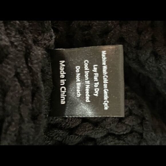 𝅺BLACK Handmade Turtleneck Sweater Cable knit - Picture 10 of 11